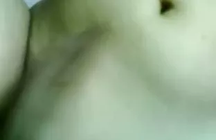 XXX Istri bokep smp jakarta seorang teman mengisap penisku dan duduk di atas dia