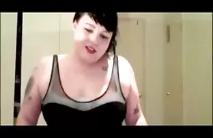 XXX Beruntung di tempat tidur bersama istri dan sahabatnya porn indo smp