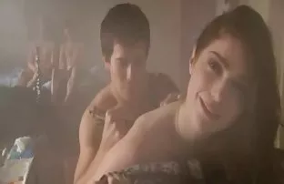 XXX Memperkenalkan kontol ke dalam vagina istrinya indo smp sex - porno buatan sendiri