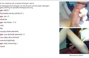 XXX Istri bertopeng meniup pada Skype sementara bokef anak sekolah indo suami menonton