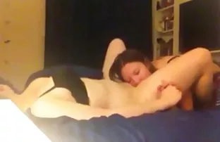 XXX Lesbian smp indo sex kurus melakukan fisting keras dan menyebarkan lubang